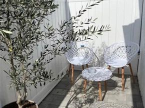 24131 Kittridge, West Hills (los Angeles) CA 91307