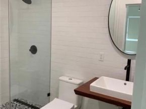 24131 Kittridge, West Hills (los Angeles) CA 91307