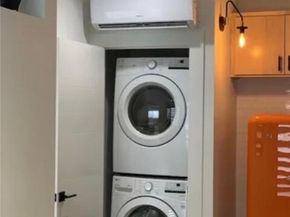 24131 Kittridge, West Hills (los Angeles) CA 91307