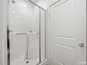 9425 N Sepulveda Blvd. 4, North Hills (los Angeles) CA 91343