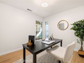 8923 Etiwanda, Northridge (los Angeles) CA 91325