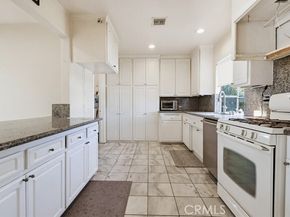 9341 Greenbush, Arleta (los Angeles) CA 91331