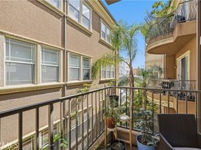 917 S New Hampshire 301, Los Angeles CA 90006