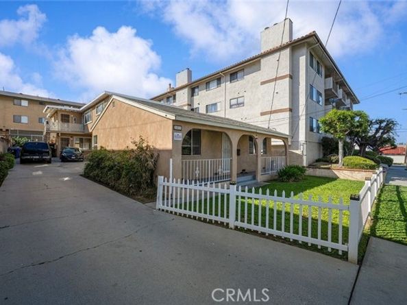 26011 Belle Porte, Harbor City (los Angeles) CA 90710
