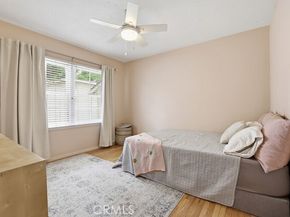 4958 Canoga Avenue, Woodland Hills (los Angeles) CA 91364