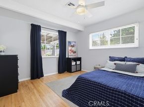 4958 Canoga Avenue, Woodland Hills (los Angeles) CA 91364
