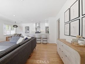 4958 Canoga Avenue, Woodland Hills (los Angeles) CA 91364