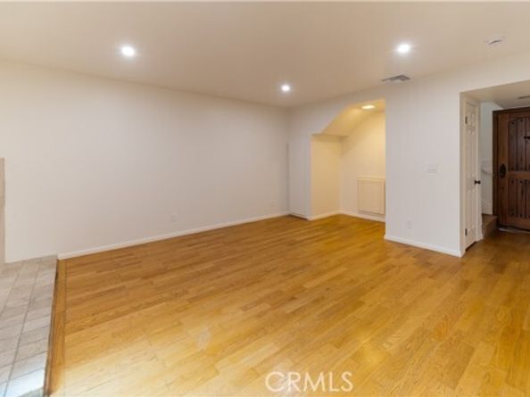 10926 Bluffside Dr. 32, Studio City (los Angeles) CA 91604