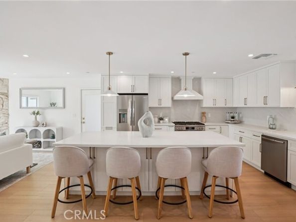 1467 11th, Manhattan Beach CA 90266