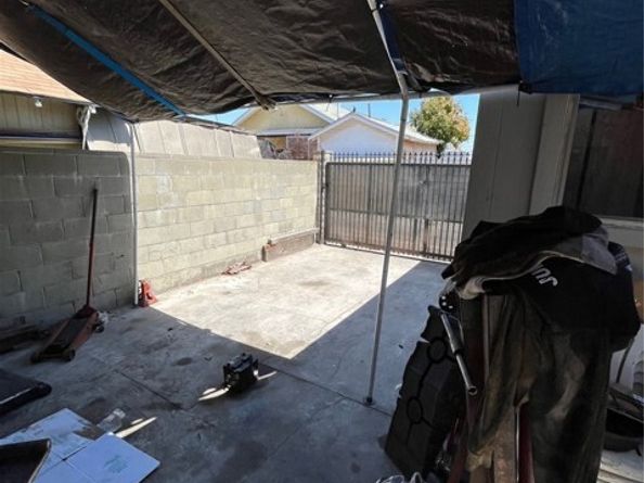 1610 N Fries Avenue, Wilmington (los Angeles) CA 90744