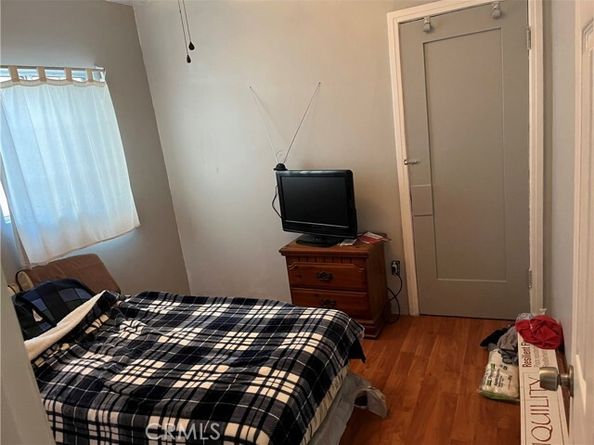 1610 N Fries Avenue, Wilmington (los Angeles) CA 90744