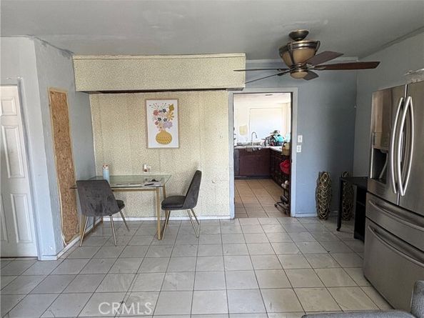 1610 N Fries Avenue, Wilmington (los Angeles) CA 90744