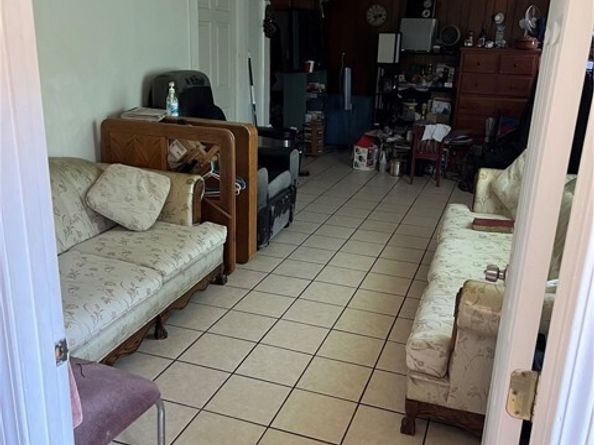 1610 N Fries Avenue, Wilmington (los Angeles) CA 90744