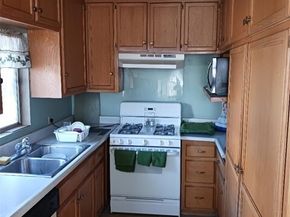 5155 W 104th St, Lennox CA 90304