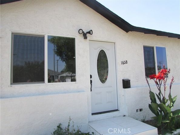 1608 E Queensdale Street, Compton CA 90221