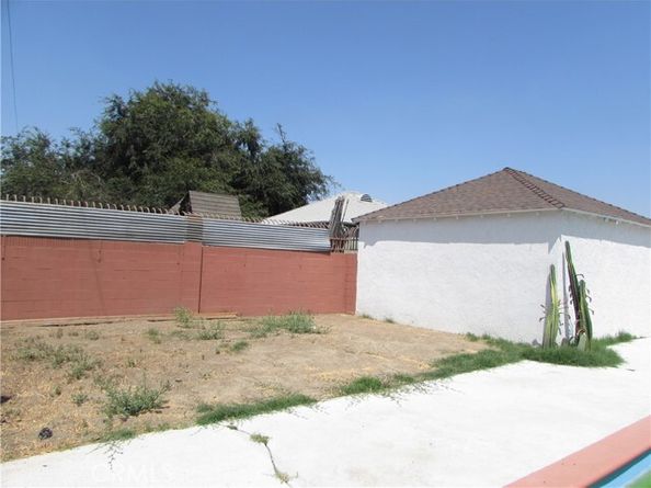 1608 E Queensdale Street, Compton CA 90221
