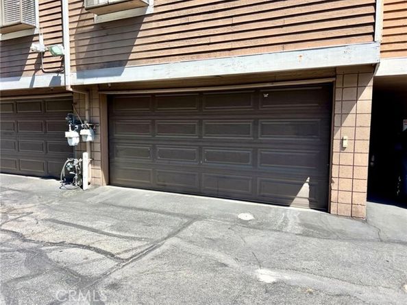 15125 Nordhoff Street 19, North Hills (los Angeles) CA 91343
