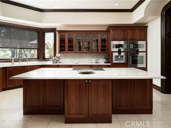 22442 Via Pajaro, Laguna Hills CA 92679