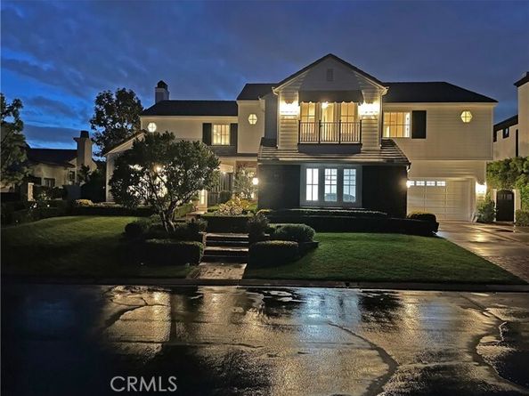 15 Canada Oaks, Laguna Hills CA 92679