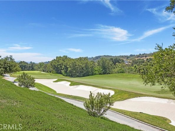 15 Canada Oaks, Laguna Hills CA 92679