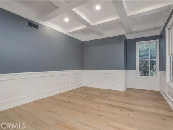 15 Canada Oaks, Laguna Hills CA 92679