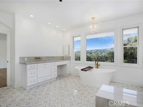 15 Canada Oaks, Laguna Hills CA 92679