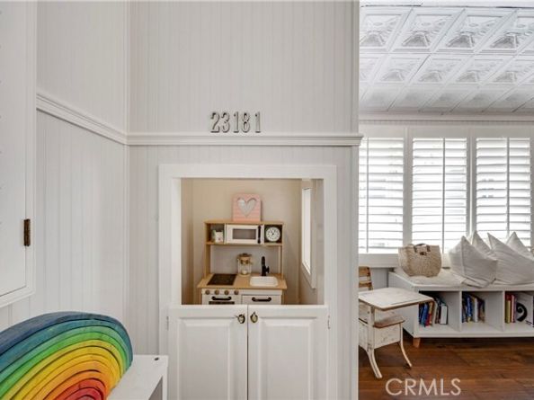23181 Via Celeste, Laguna Hills CA 92679