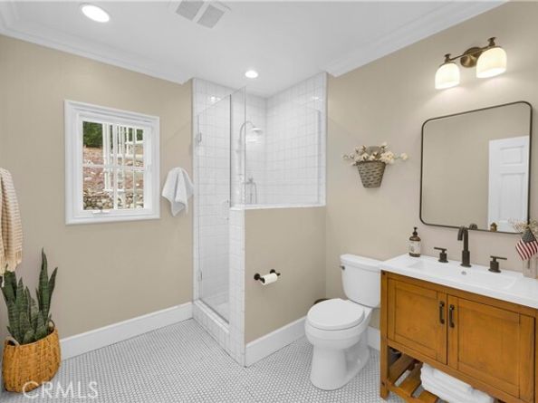 23181 Via Celeste, Laguna Hills CA 92679