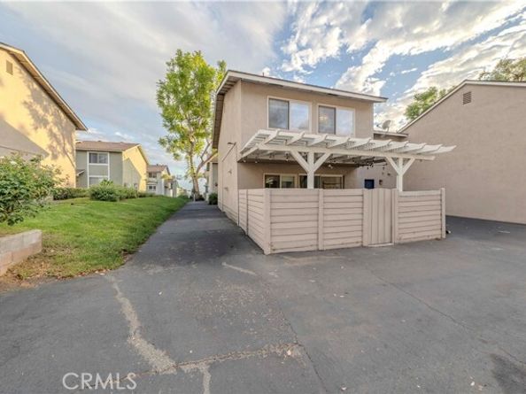 1726 N Oak Knoll D, Anaheim CA 92807