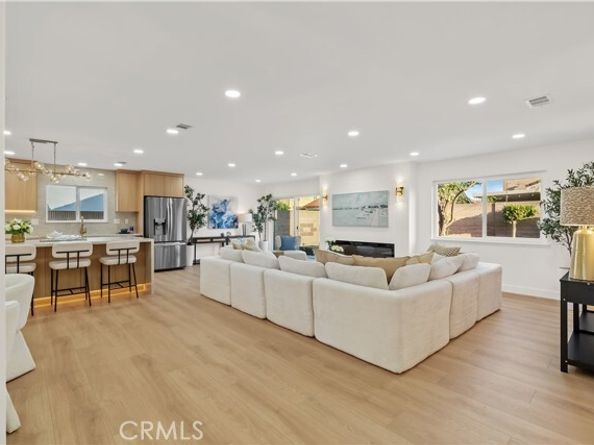 10276 Falcon, Fountain Valley CA 92708