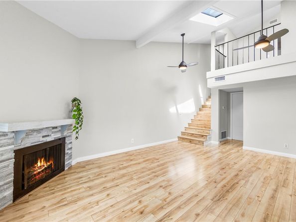 345 University F6, Costa Mesa CA 92627
