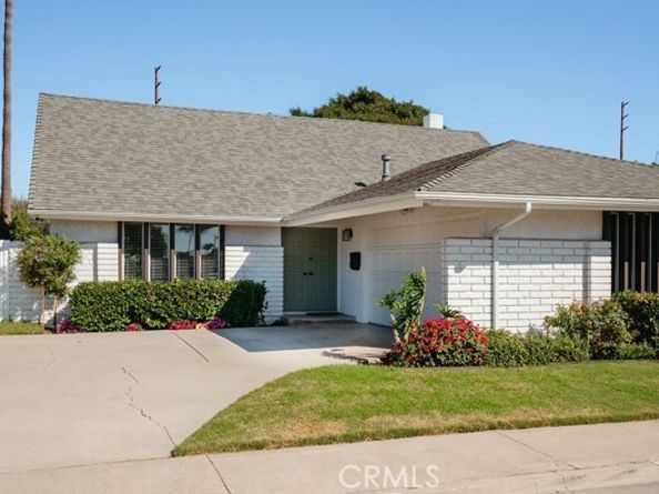 21072 Amberwick, Huntington Beach CA 92646