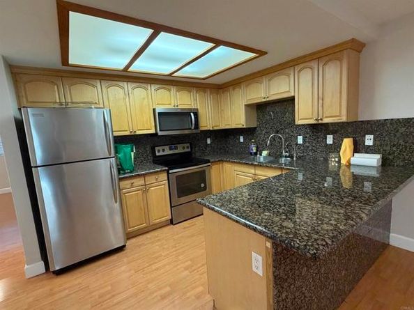 2219 Burroughs Place # 10, San Diego CA 92111