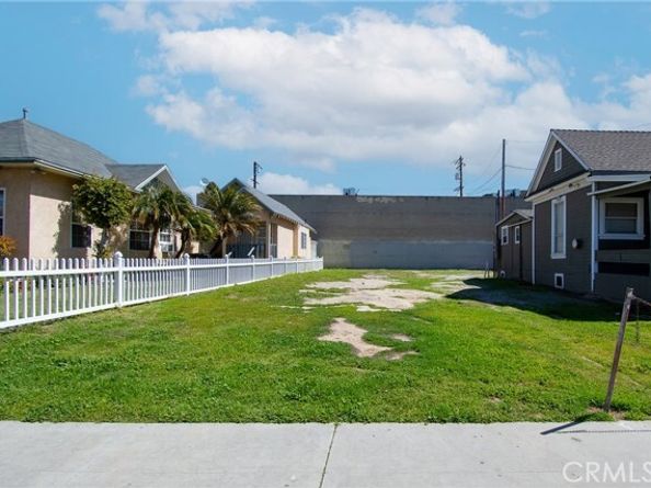 414 Linden Avenue, Long Beach CA 90802