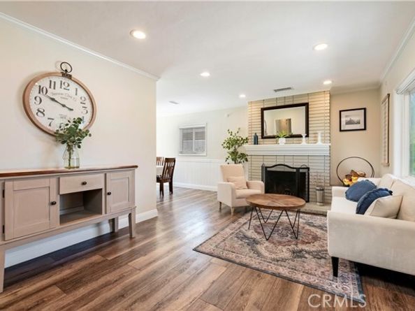 2270 Senasac Ave., Long Beach CA 90815