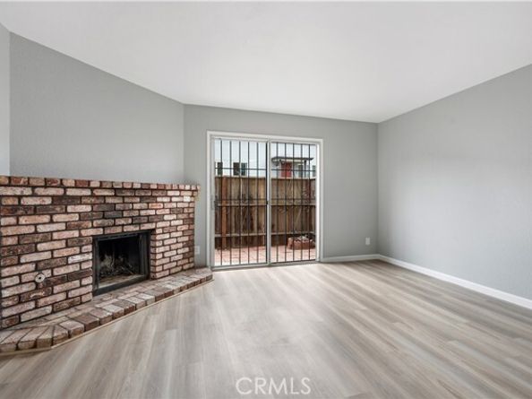 10401 Shaw Street 402, Oakland CA 94605