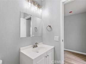 10401 Shaw Street 402, Oakland CA 94605