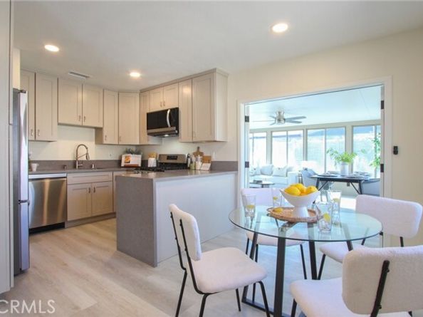 2544 W Greenacre Avenue, Anaheim CA 92801