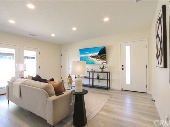 2544 W Greenacre Avenue, Anaheim CA 92801