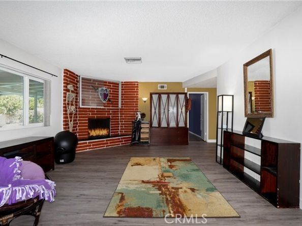 7647 Mason Avenue, Winnetka (los Angeles) CA 91306