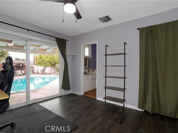 7647 Mason Avenue, Winnetka (los Angeles) CA 91306