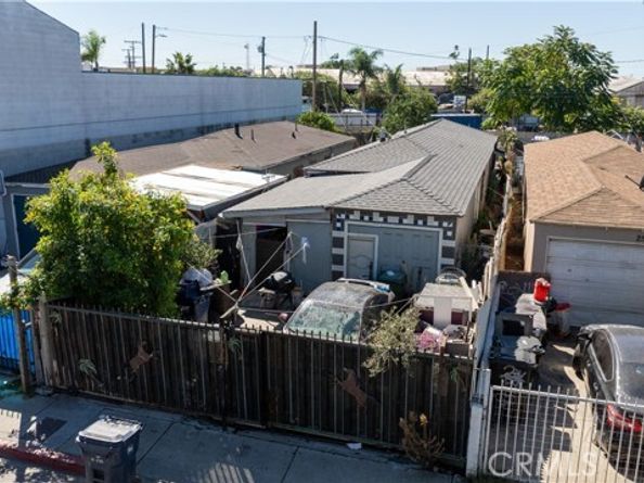 2554 Santa Ana, Los Angeles CA 90059