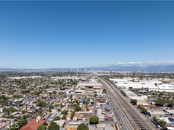 2554 Santa Ana, Los Angeles CA 90059