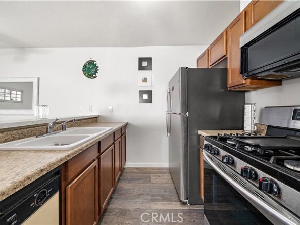 8601 International Avenue 224, Canoga Park (los Angeles) CA 91304