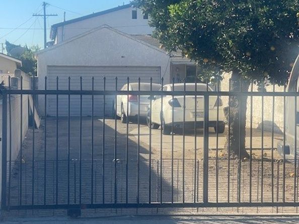 1656 E 61st, Los Angeles CA 90001