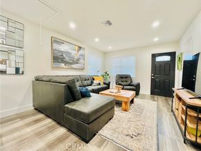 9014 Wilbur Avenue, Northridge (los Angeles) CA 91324