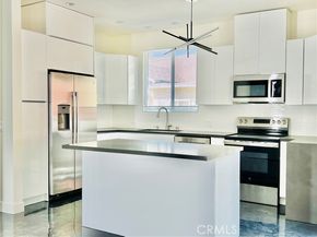 9014 Wilbur Avenue, Northridge (los Angeles) CA 91324