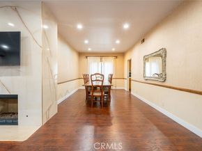 17522 Sherman Way 202, Van Nuys (los Angeles) CA 91406