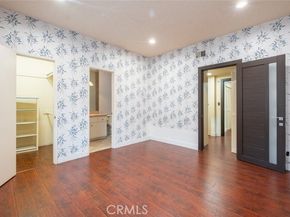 17522 Sherman Way 202, Van Nuys (los Angeles) CA 91406