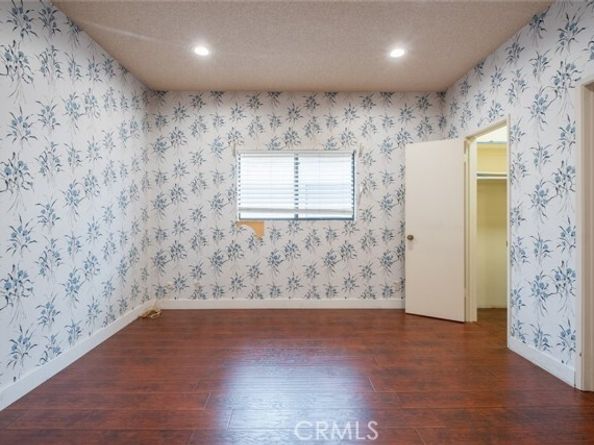 17522 Sherman Way 202, Van Nuys (los Angeles) CA 91406